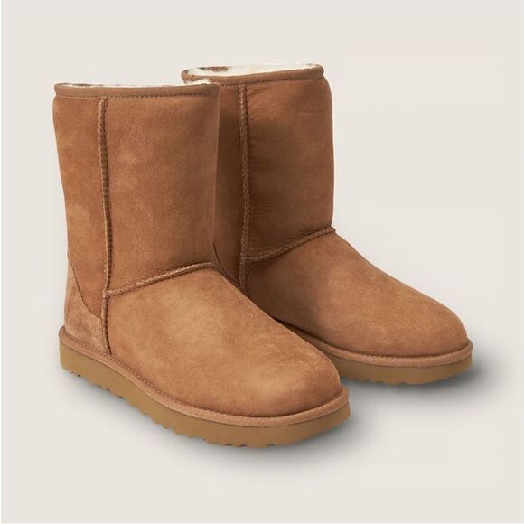 UGG Best Seller Cozy Warm Chestnut Brown Classic Short ll Boots! 🔥 - Picture 1 of 9